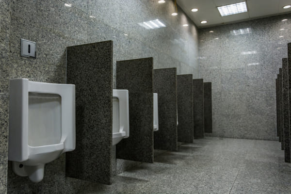 Normativa dei servizi igienici nei locali pubblici come bar e ristoranti